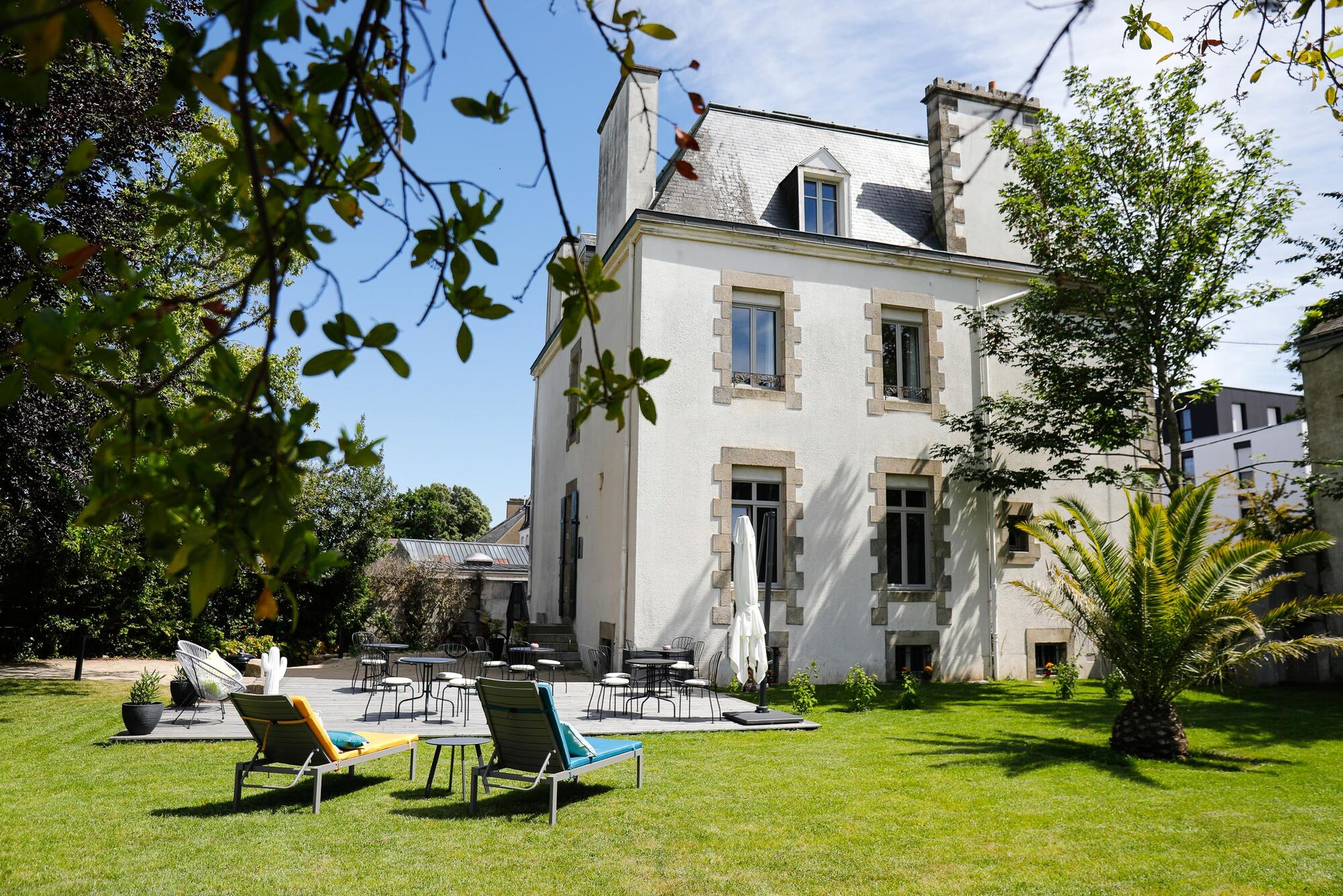 Maison de maître et son jardin clos à Auray